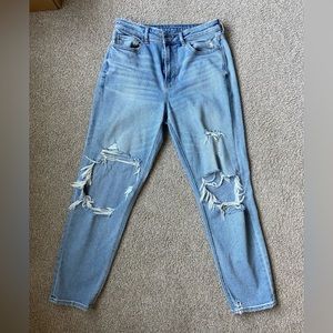 American Eagle Straight Leg Jeans